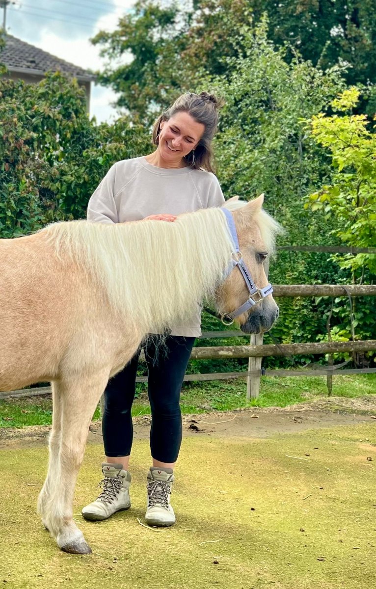 Annalena Anft<br />
Dozentin Resilienz für Mensch und Pferd